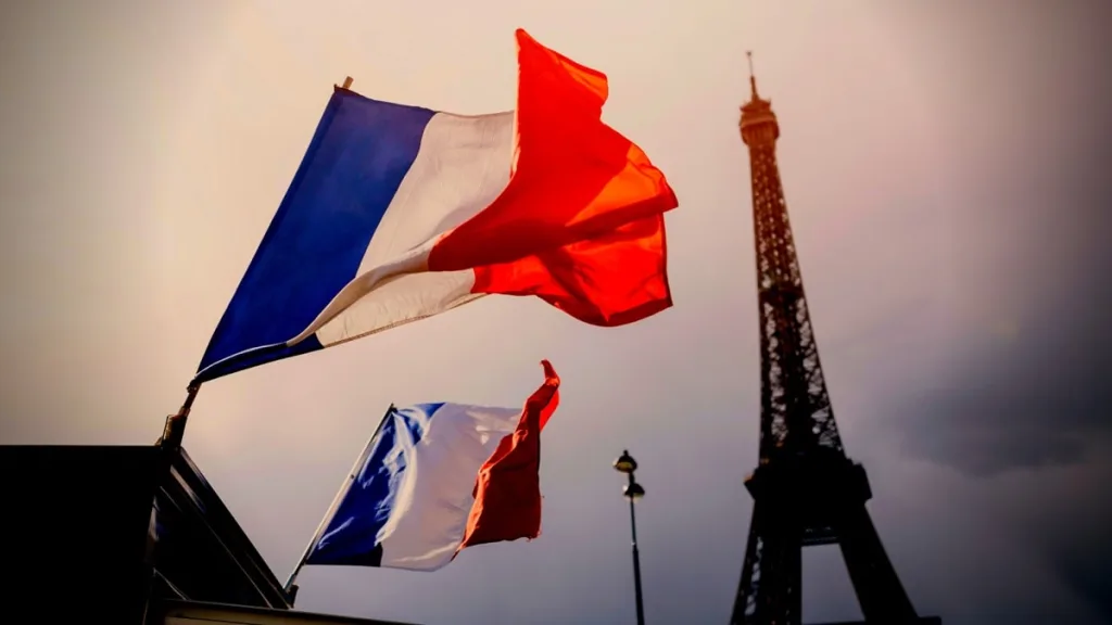 راهنمای کامل سفر به فرانسه | هر آنچه لازم است درباره سفر به پاریس بدانید